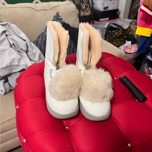 White ugg gentle use boots